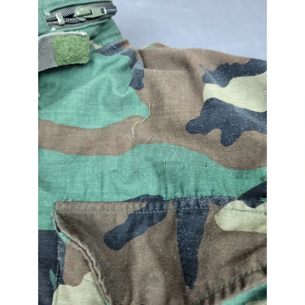 Military Cold Weather Field Jacket Mens Medium Green Camo Full‎ Zip Center Cinch